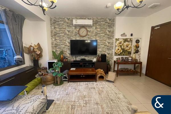Close to Park & Pool | Open-Plan | Spacious